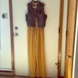 SUMMER SALE! 🥵🎉 STRIPPED JUMPSUIT